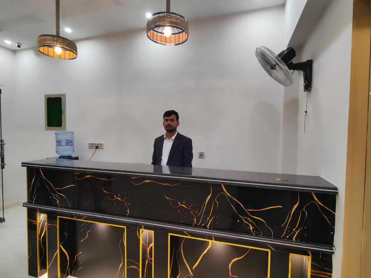 Hotel White Season Gulberg ลาฮอร์ ภายนอก รูปภาพ