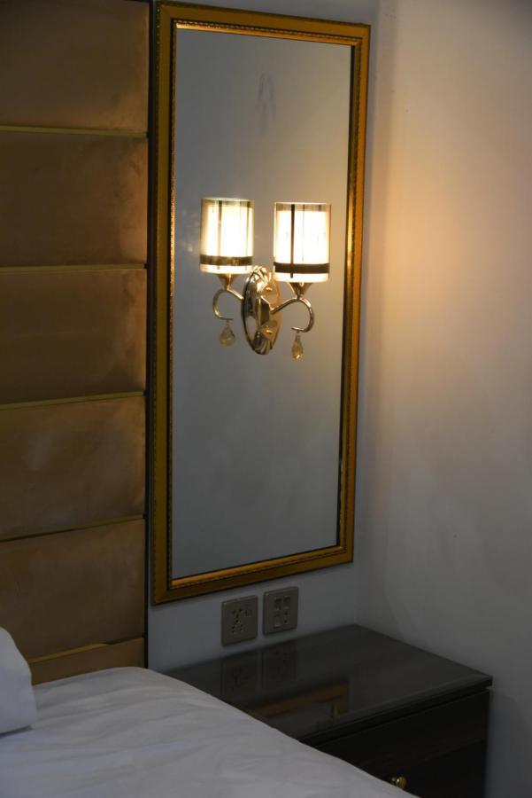 Hotel White Season Gulberg ลาฮอร์ ภายนอก รูปภาพ
