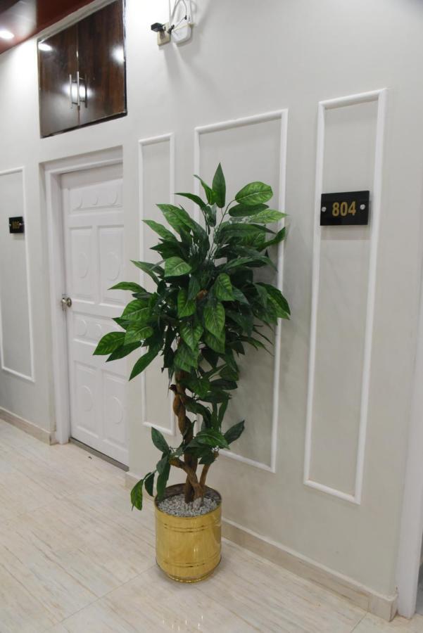 Hotel White Season Gulberg ลาฮอร์ ภายนอก รูปภาพ