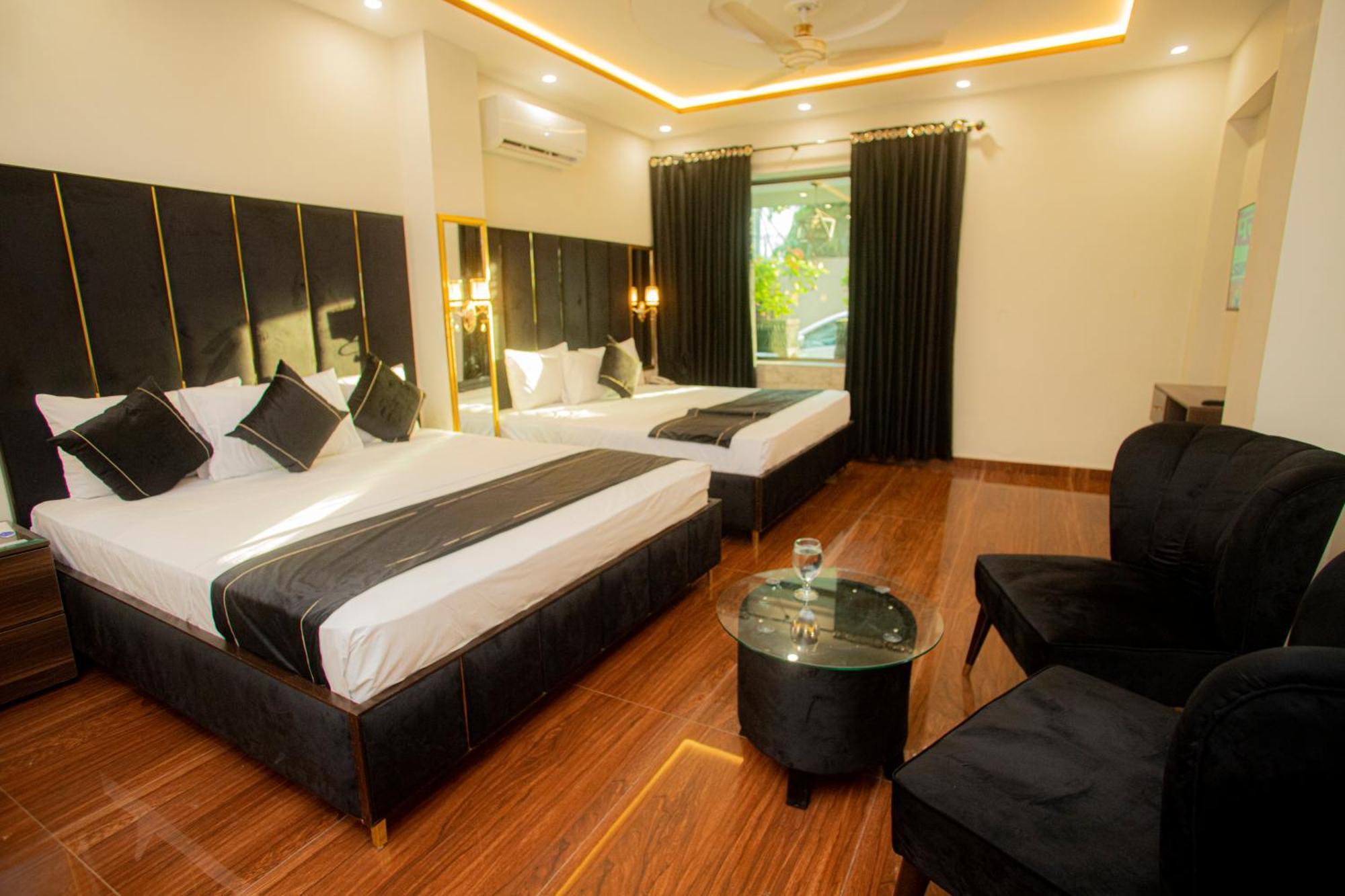 Hotel White Season Gulberg ลาฮอร์ ภายนอก รูปภาพ