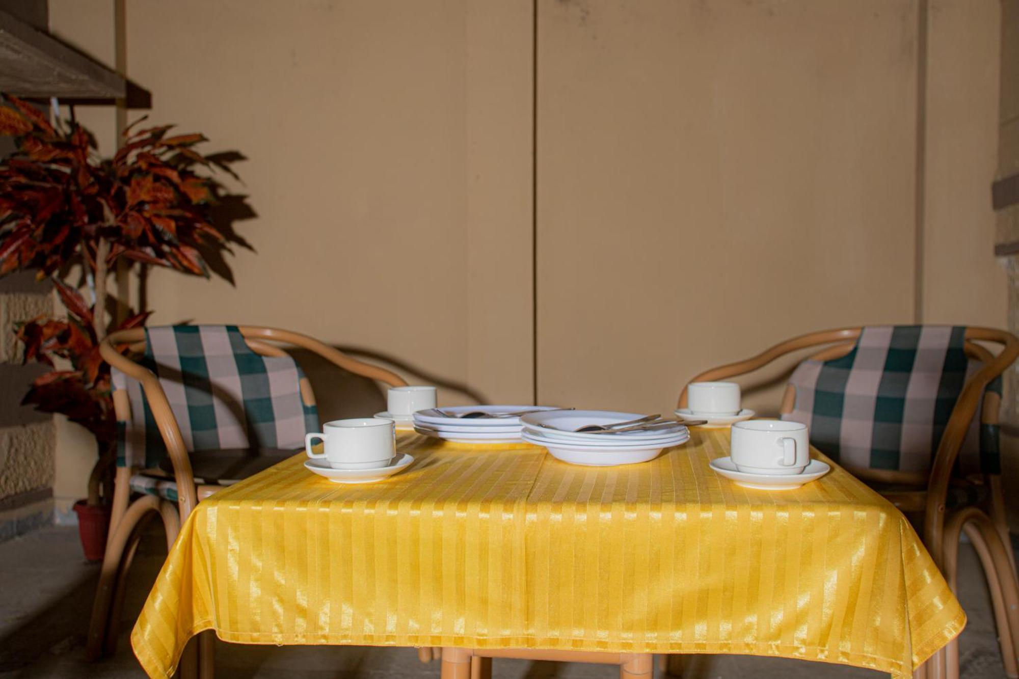 Hotel White Season Gulberg ลาฮอร์ ภายนอก รูปภาพ