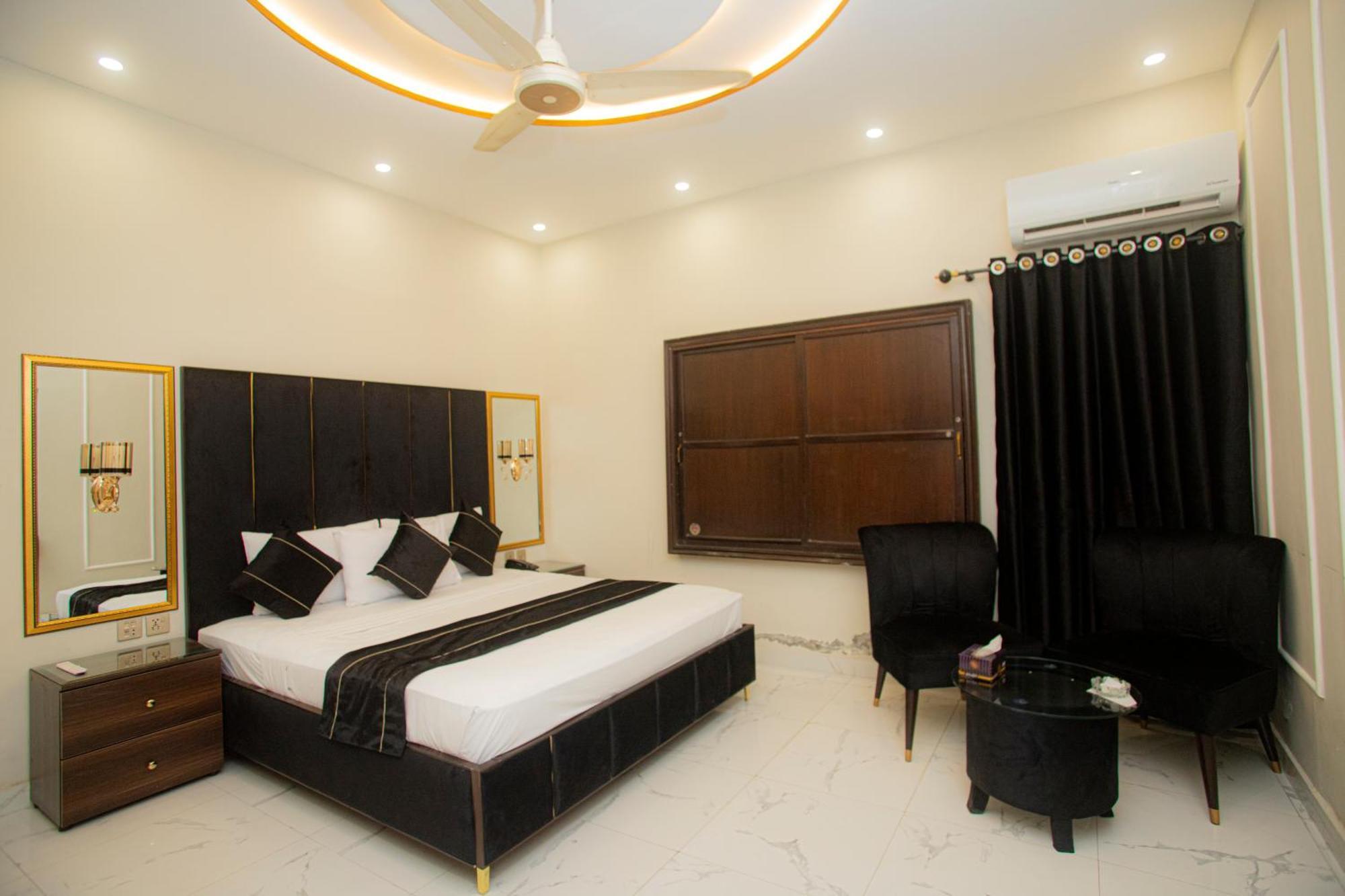 Hotel White Season Gulberg ลาฮอร์ ภายนอก รูปภาพ