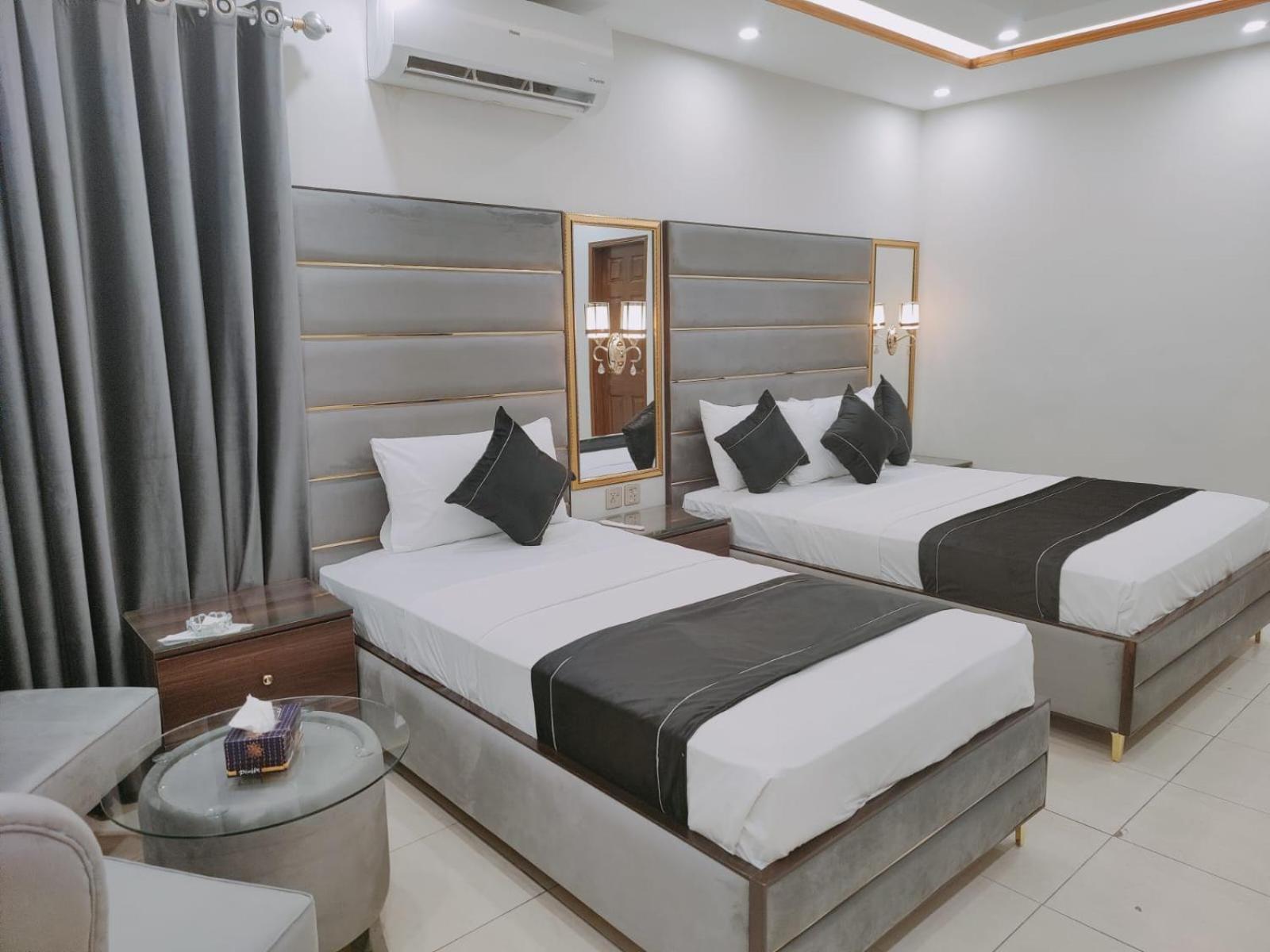 Hotel White Season Gulberg ลาฮอร์ ภายนอก รูปภาพ
