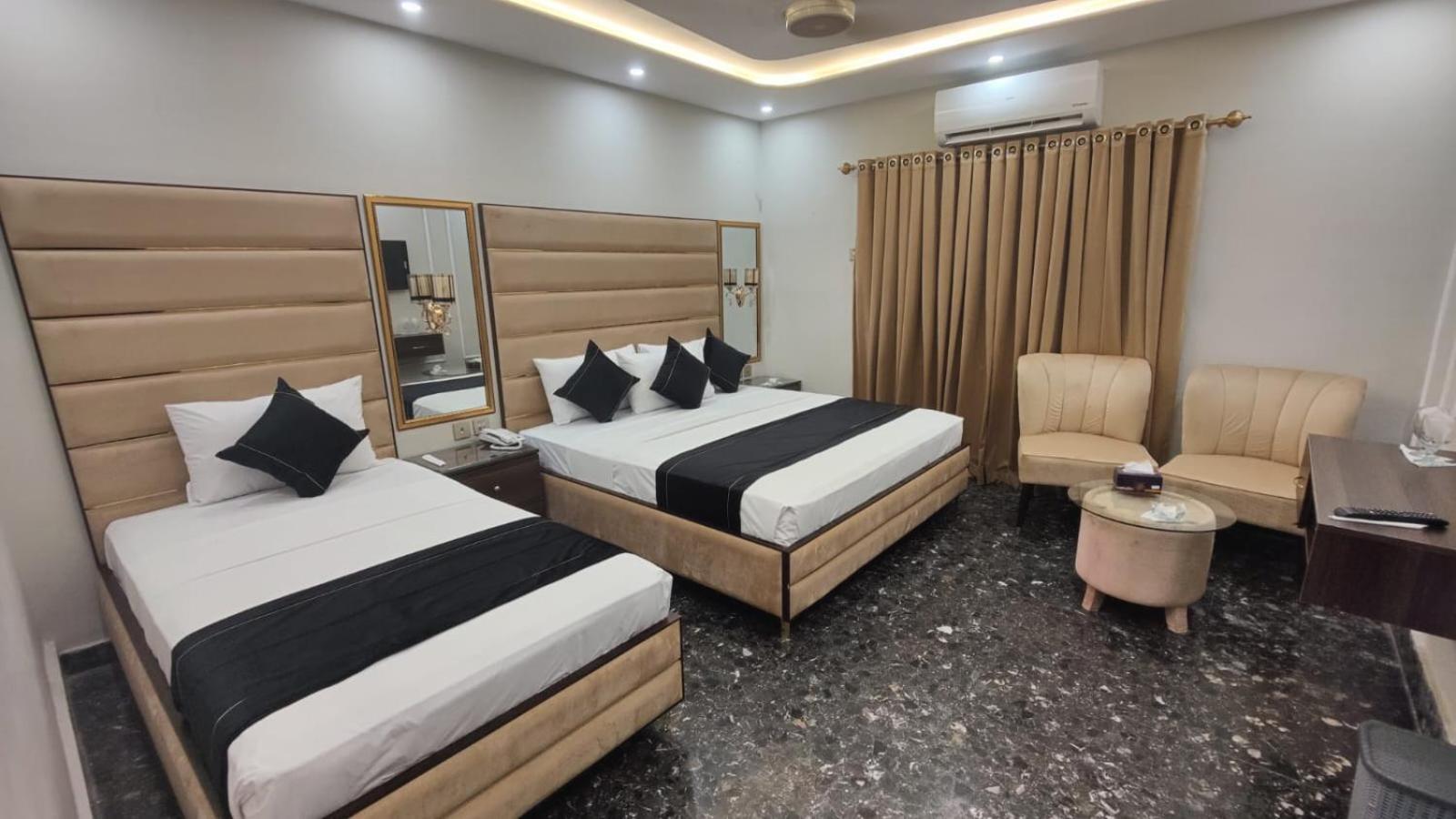 Hotel White Season Gulberg ลาฮอร์ ภายนอก รูปภาพ