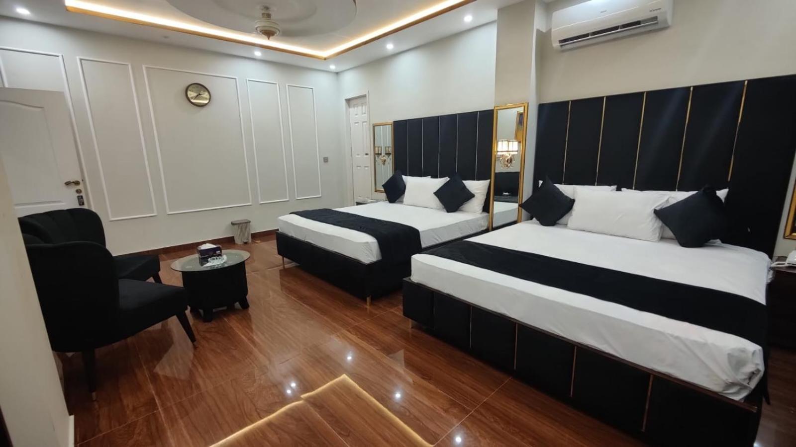 Hotel White Season Gulberg ลาฮอร์ ภายนอก รูปภาพ